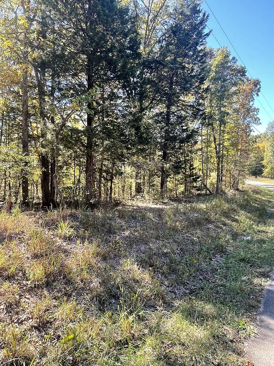 20 Acres of Land for Sale in Dickson, Tennessee