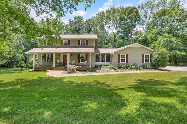 5 Acres of Land with Home for Sale in Clarksville, Tennessee