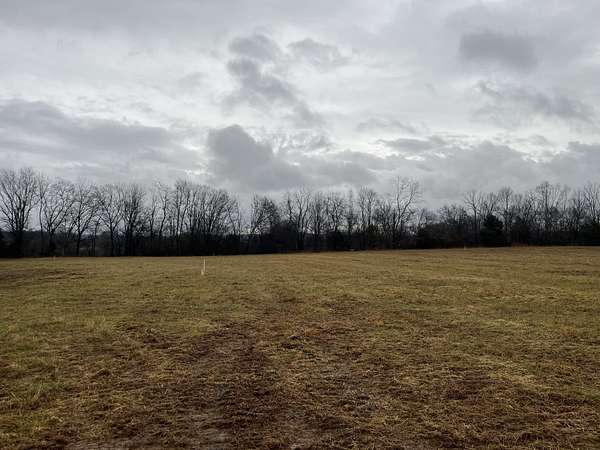 2.3 Acres of Residential Land for Sale in Cottontown, Tennessee