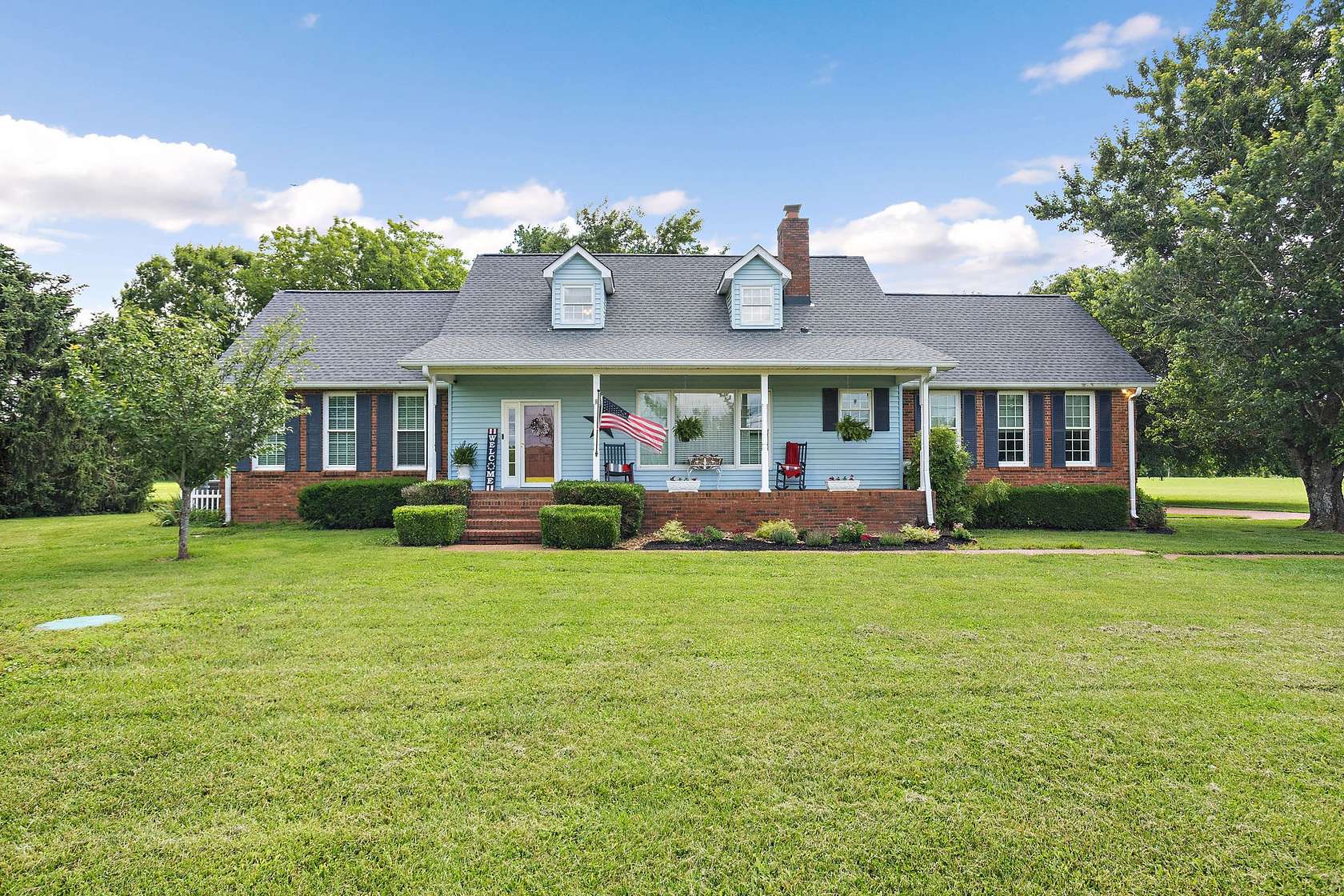 6.64 Acres of Residential Land with Home for Sale in Gallatin, Tennessee