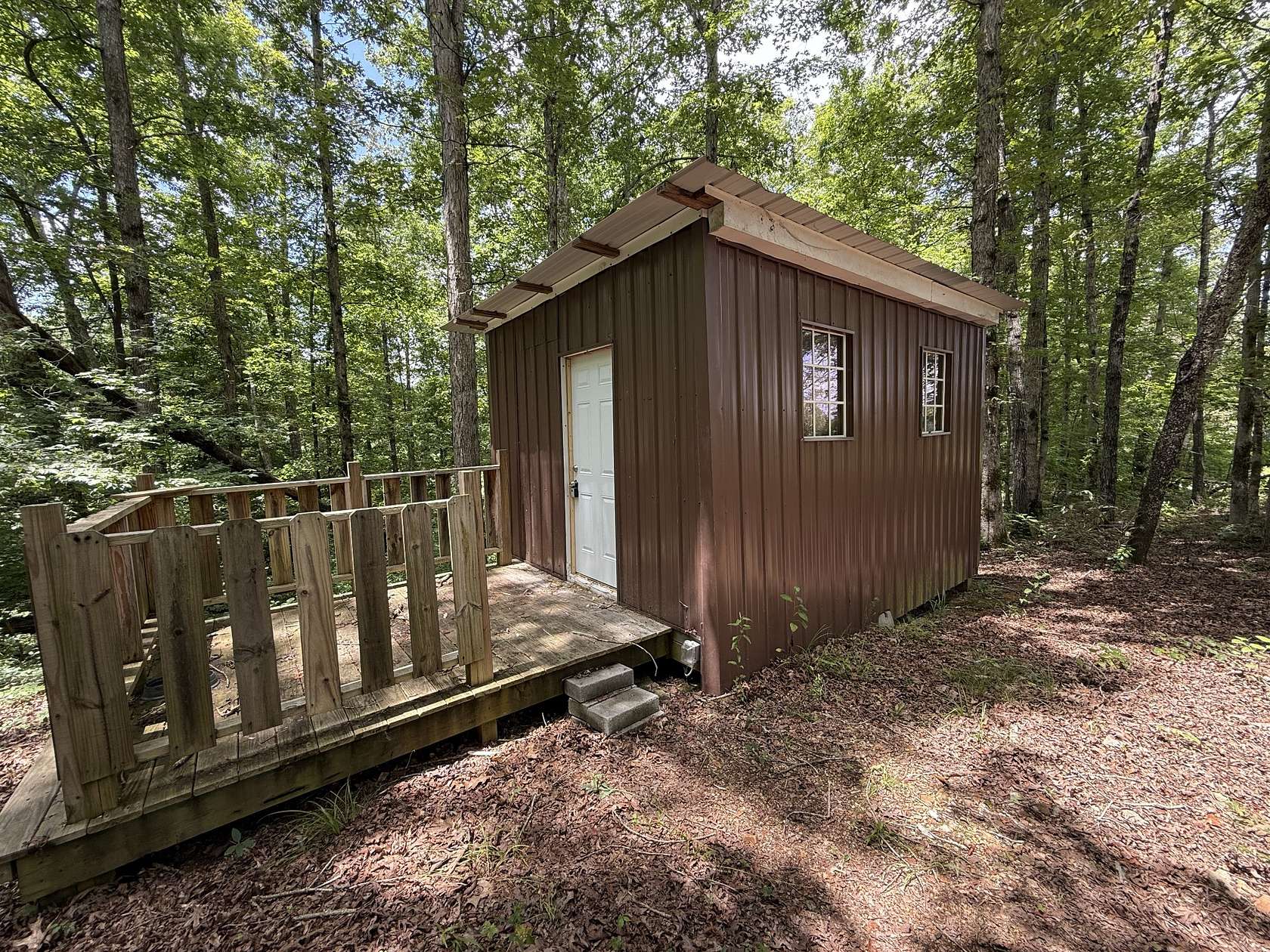 1 Acre of Residential Land for Sale in Westpoint, Tennessee