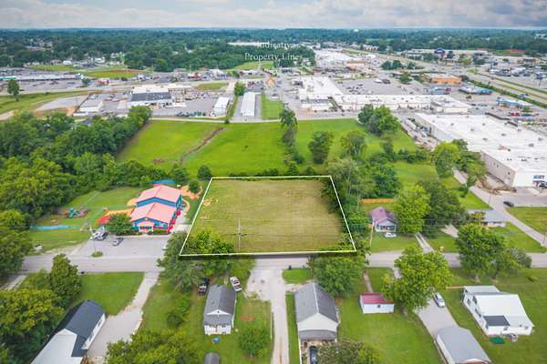 1.25 Acres of Mixed-Use Land for Sale in McMinnville, Tennessee