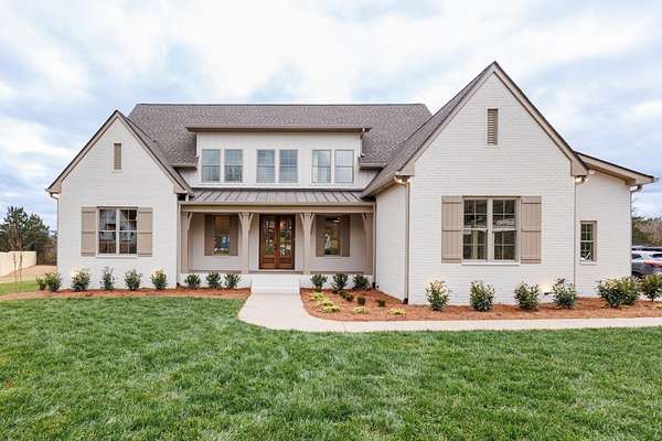 5.6 Acres of Residential Land with Home for Sale in Franklin, Tennessee