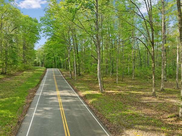 5 Acres of Residential Land for Sale in Fairview, Tennessee