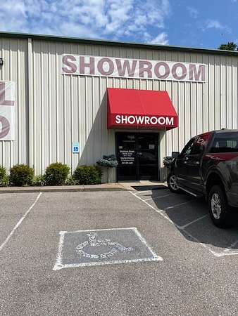 1.65 Acres of Improved Commercial Land for Sale in Clarksville, Tennessee