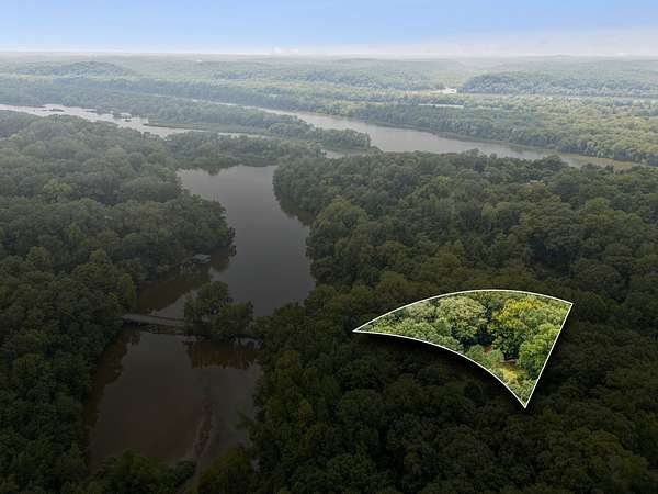 2 Acres of Land with Home for Sale in Dover, Tennessee