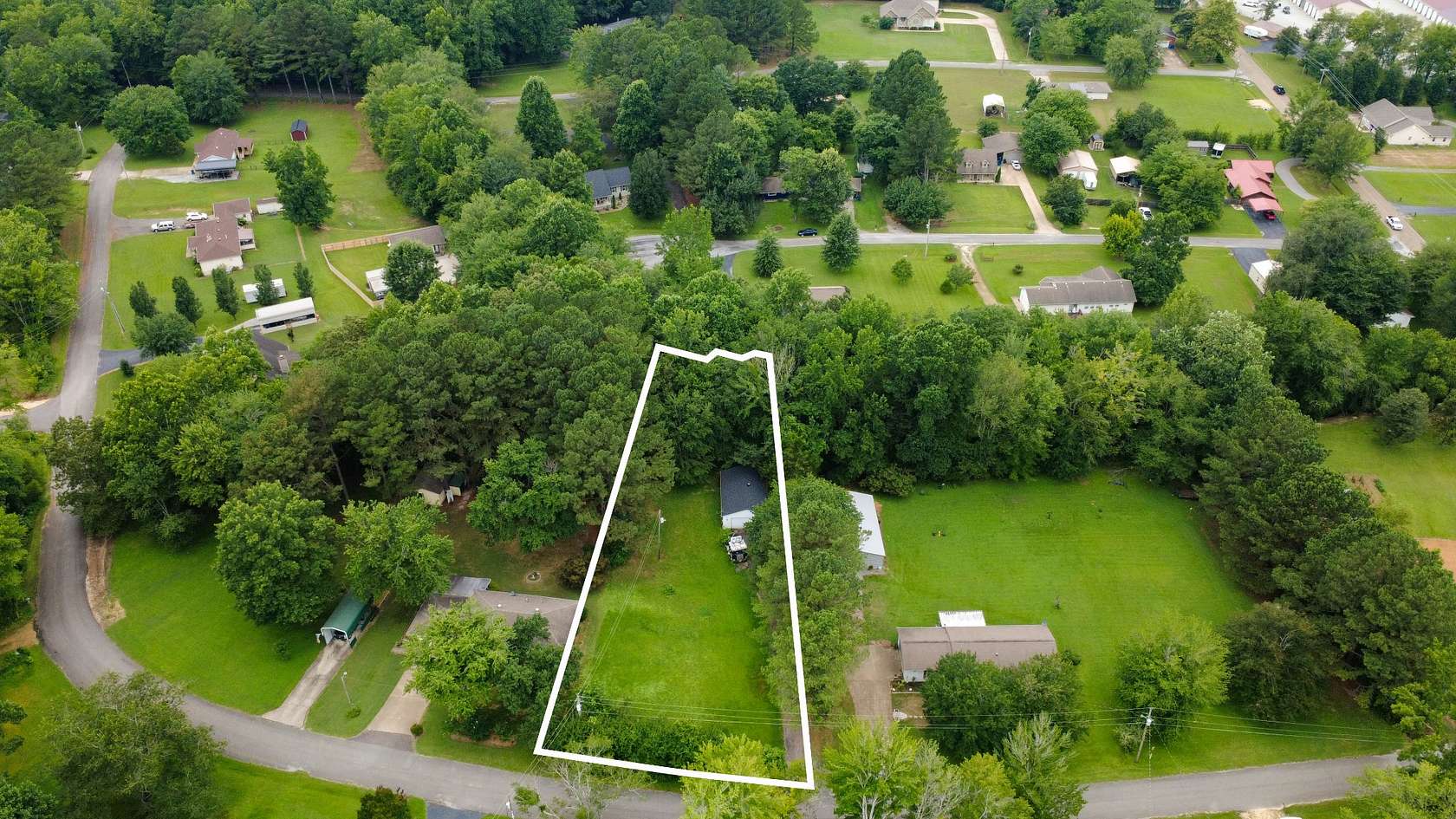 0.59 Acres of Residential Land for Sale in Springville, Tennessee