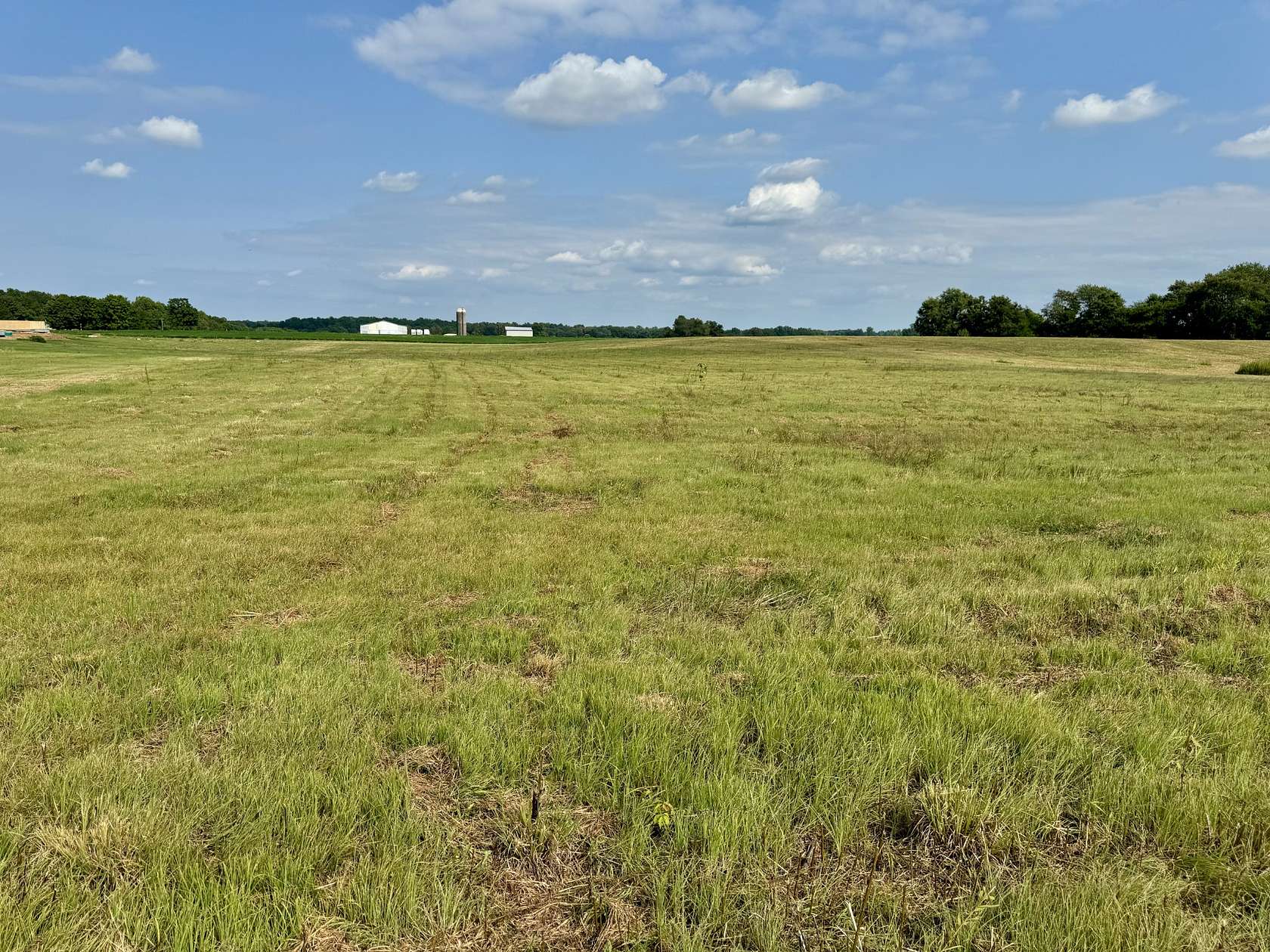 33.4 Acres of Land for Sale in Portland, Tennessee