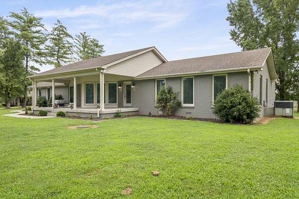 6.13 Acres of Residential Land with Home for Sale in Lebanon, Tennessee