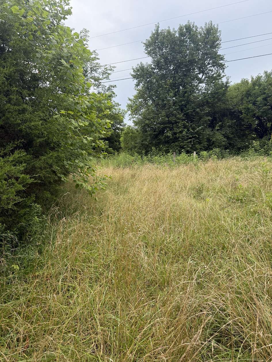 5.88 Acres of Residential Land for Sale in Hartsville, Tennessee