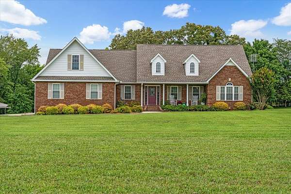 7.77 Acres of Residential Land with Home for Sale in Winchester, Tennessee