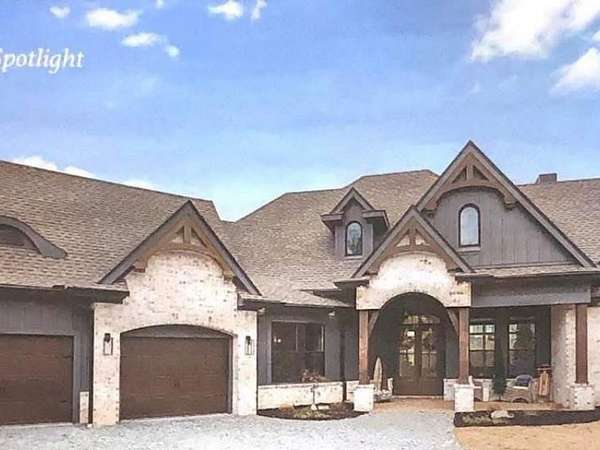 1.58 Acres of Residential Land with Home for Sale in Huntingdon, Tennessee