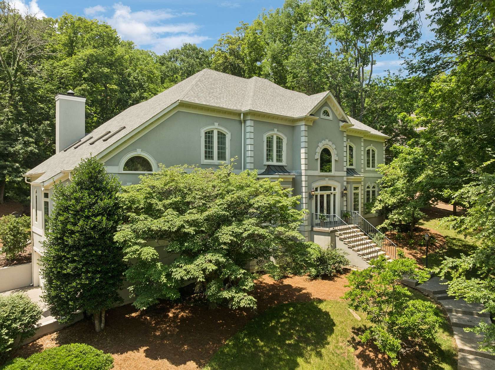 2 Acres of Residential Land with Home for Sale in Brentwood, Tennessee