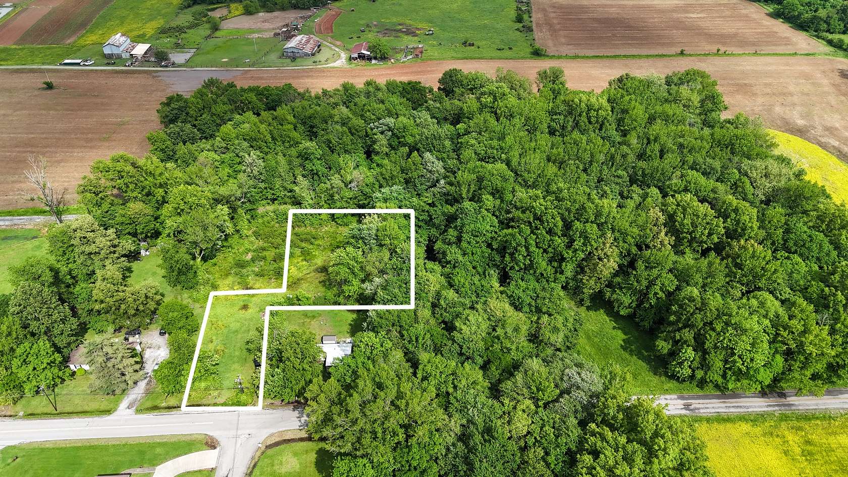 1.1 Acres of Residential Land for Sale in Clarksville, Tennessee