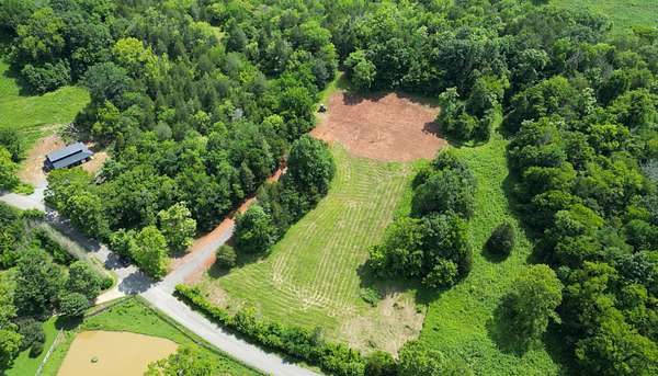 10 Acres of Residential Land for Sale in Frankewing, Tennessee