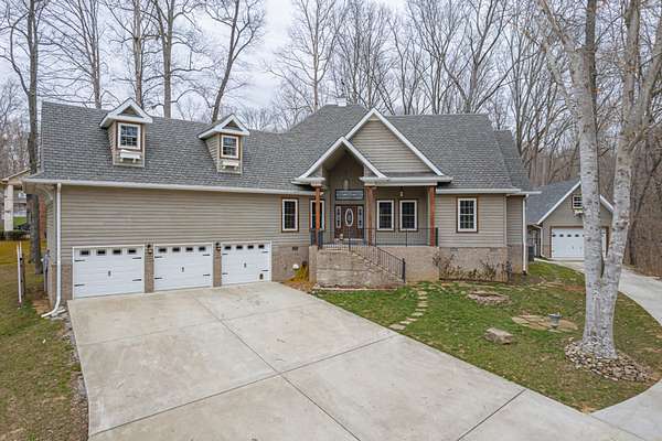 2 Acres of Residential Land with Home for Sale in Manchester, Tennessee