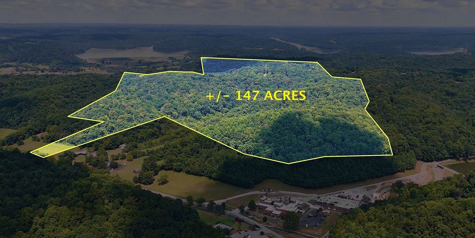 147 Acres of Land for Sale in Normandy, Tennessee