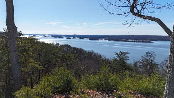 5.35 Acres of Residential Land for Sale in Waverly, Tennessee