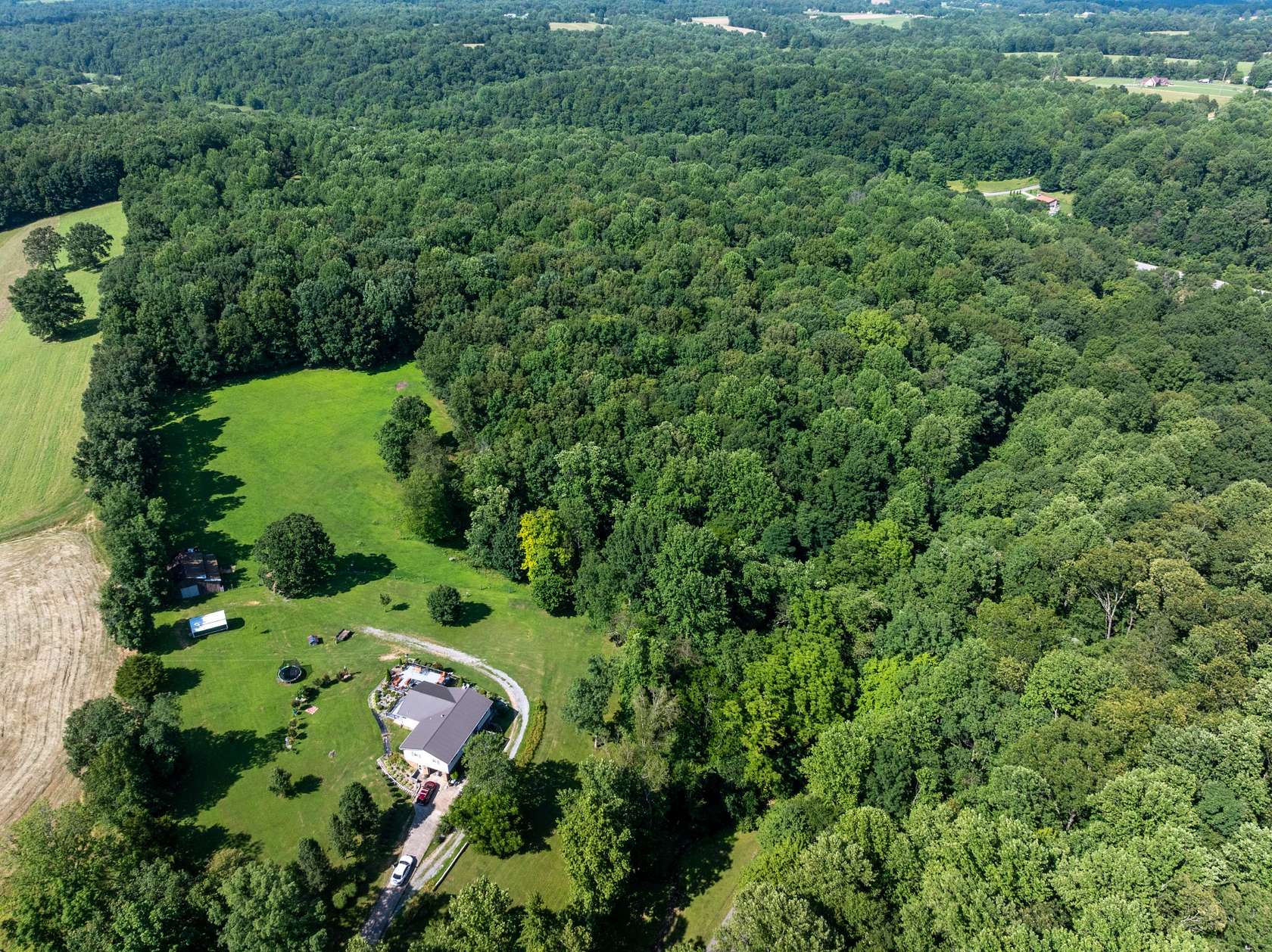 2.15 Acres of Residential Land for Sale in Westmoreland, Tennessee