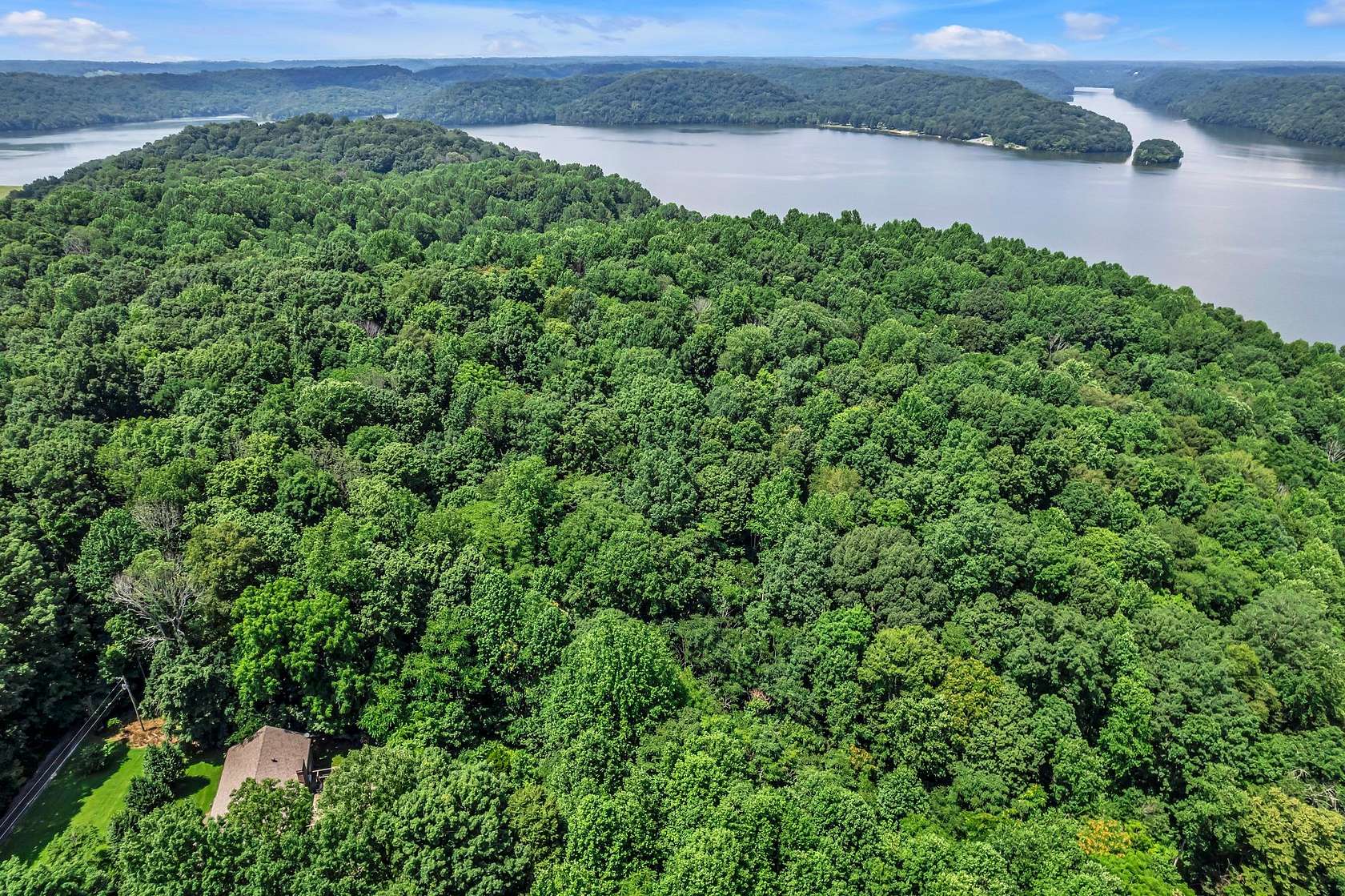 3.9 Acres of Residential Land for Sale in Normandy, Tennessee