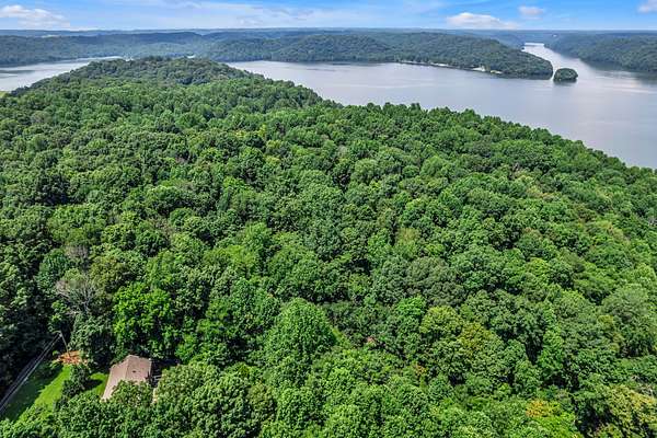 3.9 Acres of Residential Land for Sale in Normandy, Tennessee