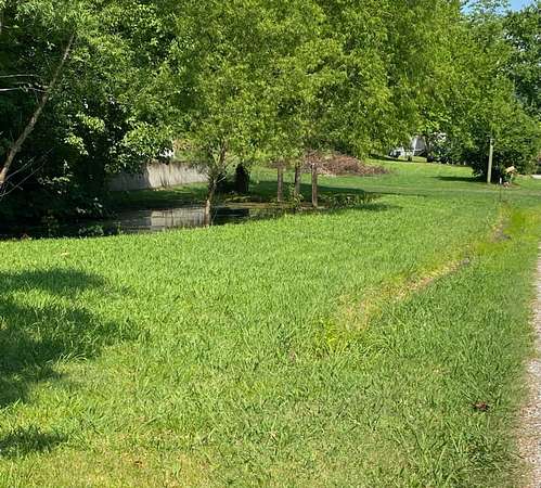 0.8 Acres of Land for Sale in Pulaski, Tennessee