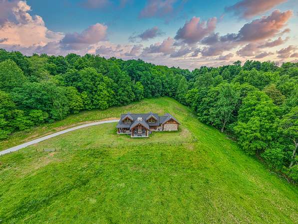 105 Acres of Land with Home for Sale in Lewisburg, Tennessee
