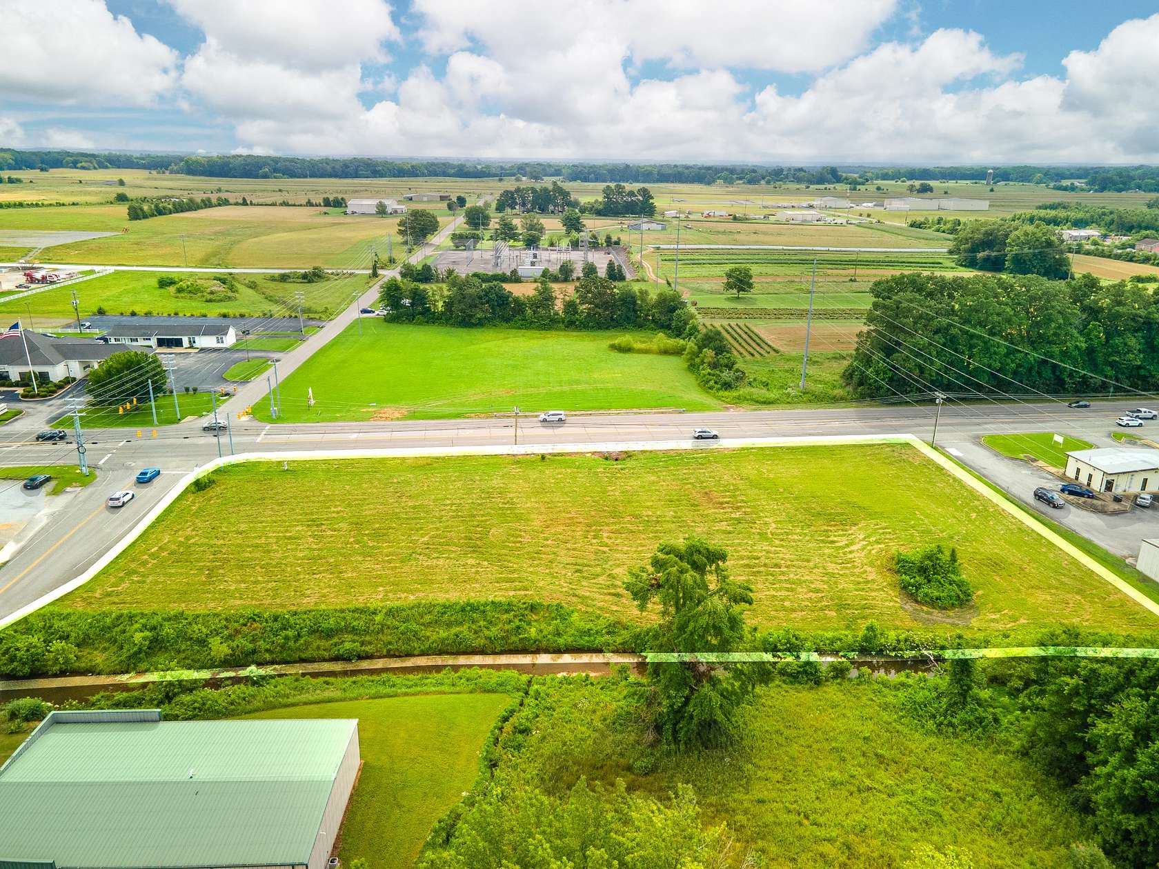 2.45 Acres of Commercial Land for Sale in Fayetteville, Tennessee