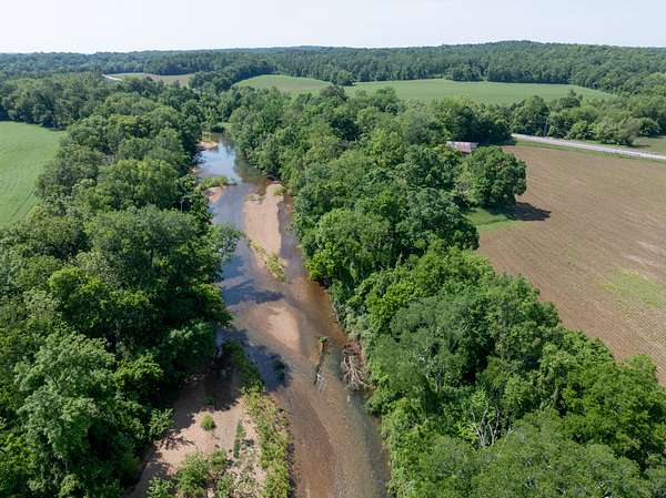 32 Acres of Agricultural Land for Sale in Erin, Tennessee