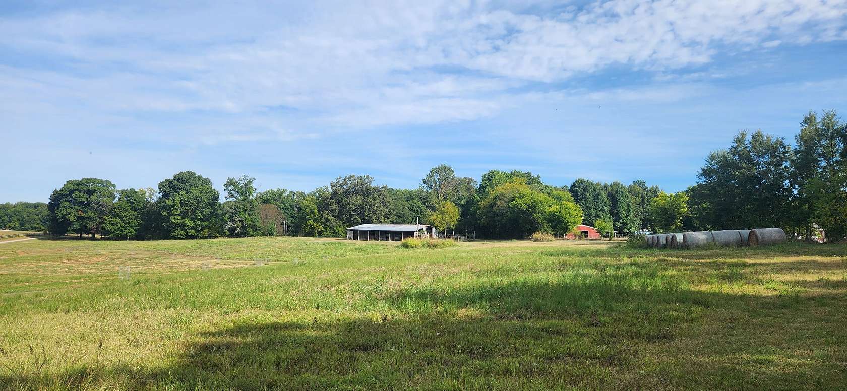 42 Acres of Land for Sale in Cedar Hill, Tennessee