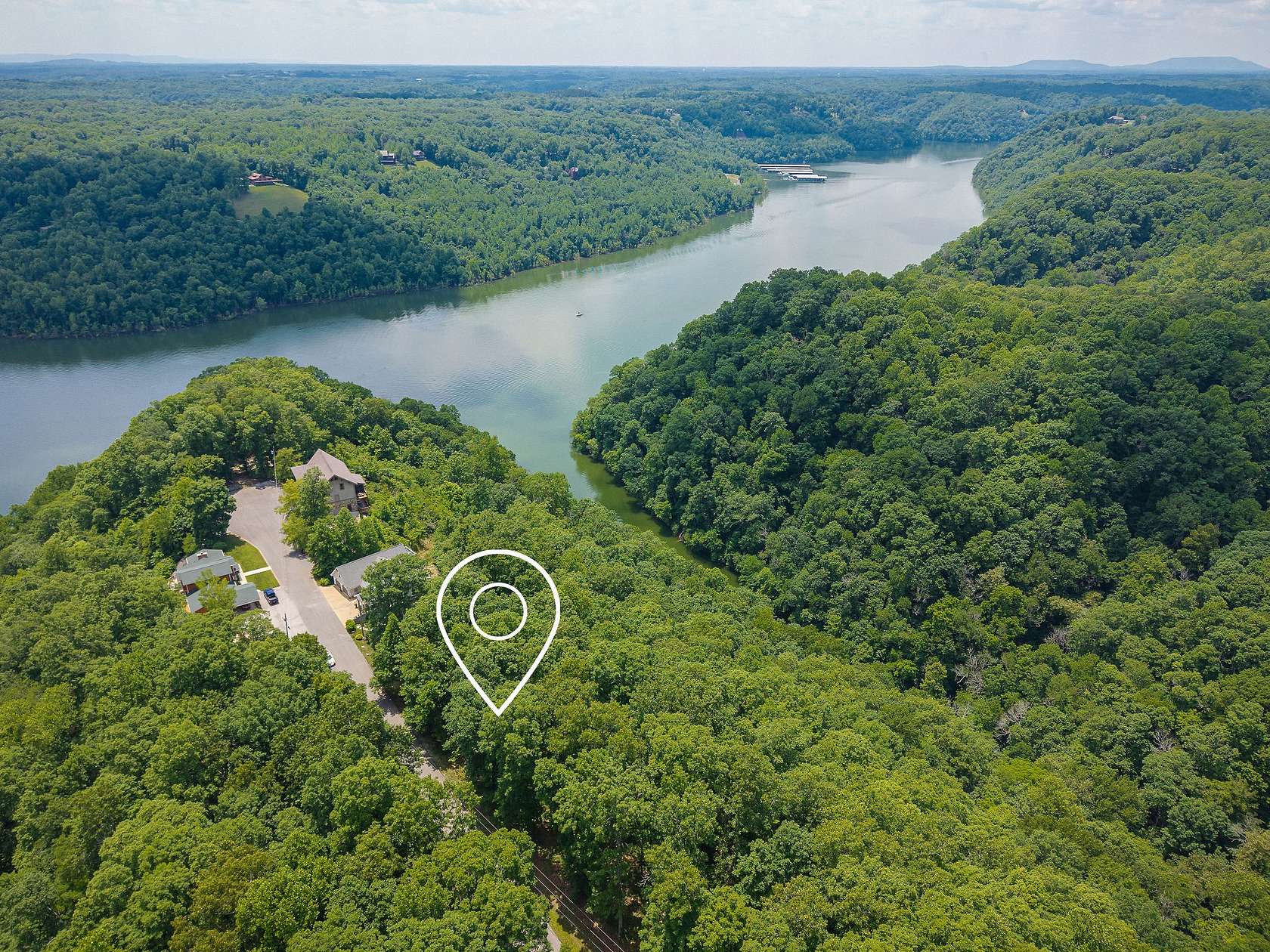 2 Acres of Residential Land for Sale in Sparta, Tennessee