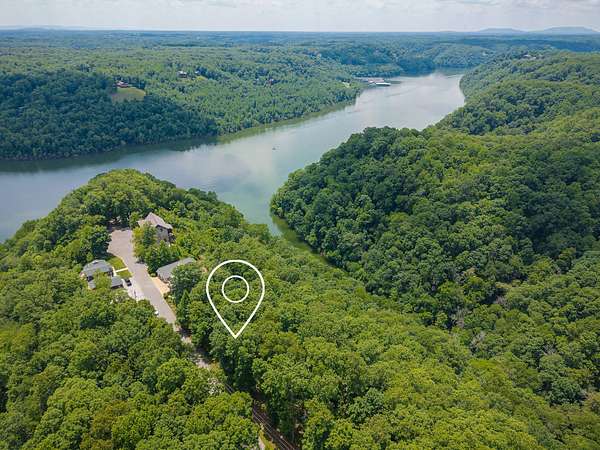 2 Acres of Residential Land for Sale in Sparta, Tennessee