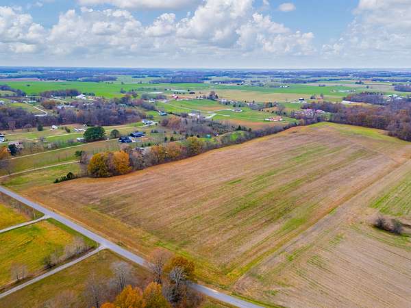 11.7 Acres of Agricultural Land for Sale in Springfield, Tennessee