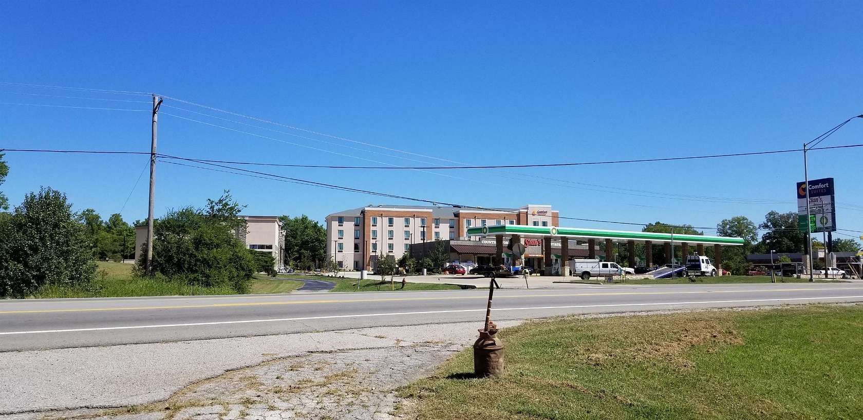 10.4 Acres of Mixed-Use Land for Sale in Columbia, Tennessee