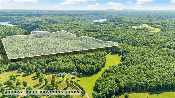 126 Acres of Recreational Land for Sale in Sparta, Tennessee