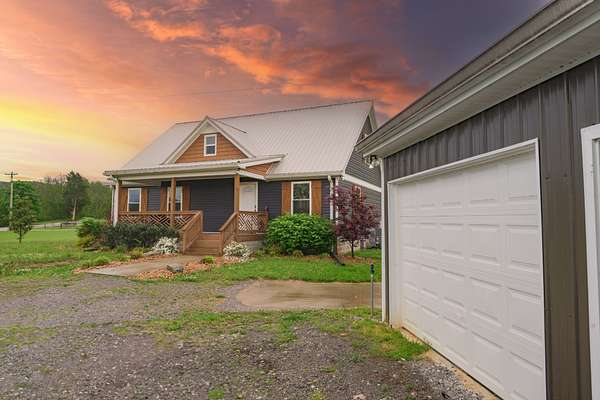 1.7 Acres of Residential Land with Home for Sale in Liberty, Tennessee