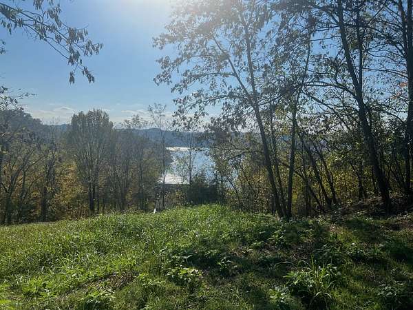 2.2 Acres of Residential Land for Sale in Silver Point, Tennessee