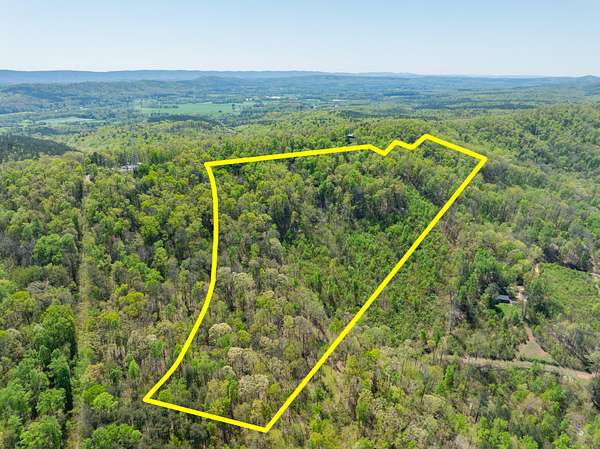 30 Acres of Recreational Land & Farm for Sale in LaFayette, Georgia