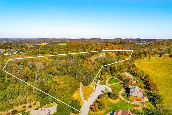 4.75 Acres of Residential Land for Sale in Franklin, Tennessee