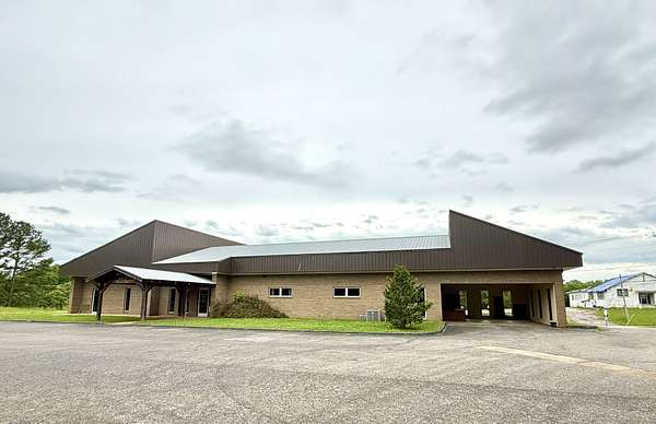 3 Acres of Improved Commercial Land for Sale in Lawrenceburg, Tennessee