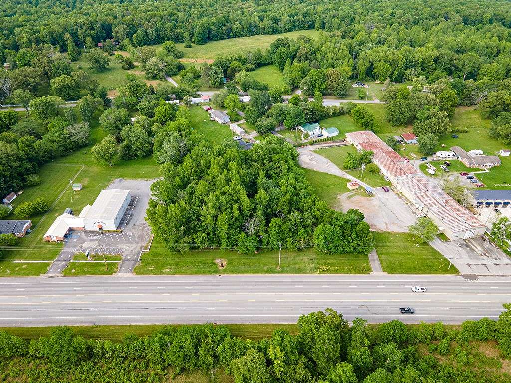 1.3 Acres of Mixed-Use Land for Sale in Tullahoma, Tennessee