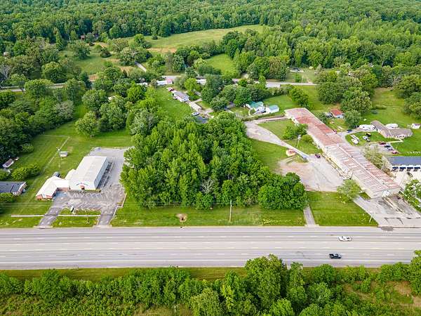 1.3 Acres of Mixed-Use Land for Sale in Tullahoma, Tennessee