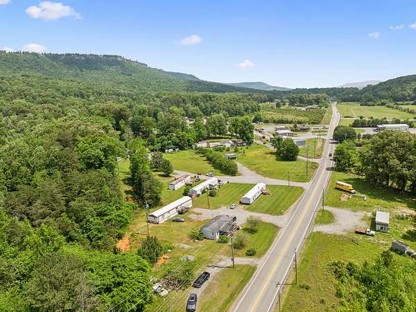 3.13 Acres of Improved Commercial Land for Sale in Jasper, Tennessee