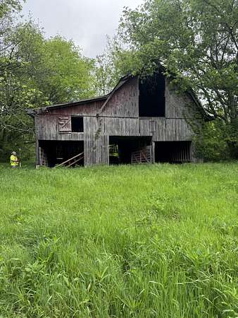 94.8 Acres of Land for Sale in Manchester, Tennessee