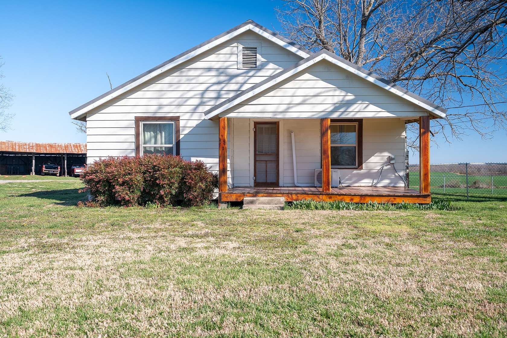 93.8 Acres of Agricultural Land for Sale in Leoma, Tennessee