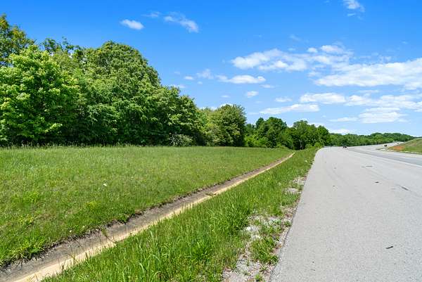 6.35 Acres of Commercial Land for Sale in Springfield, Tennessee