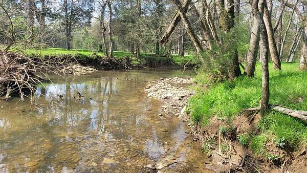 25.8 Acres of Agricultural Land for Sale in Shelbyville, Tennessee