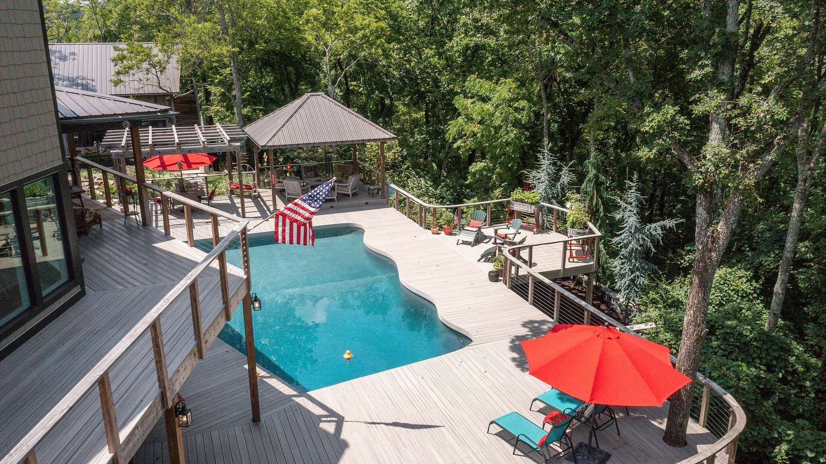 6.4 Acres of Land with Home for Sale in Nashville, Tennessee