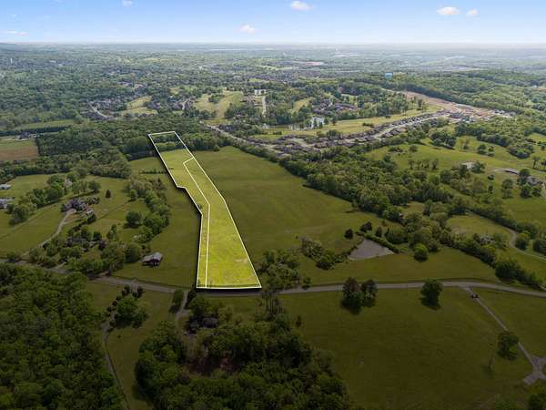 5 Acres of Residential Land for Sale in Lebanon, Tennessee