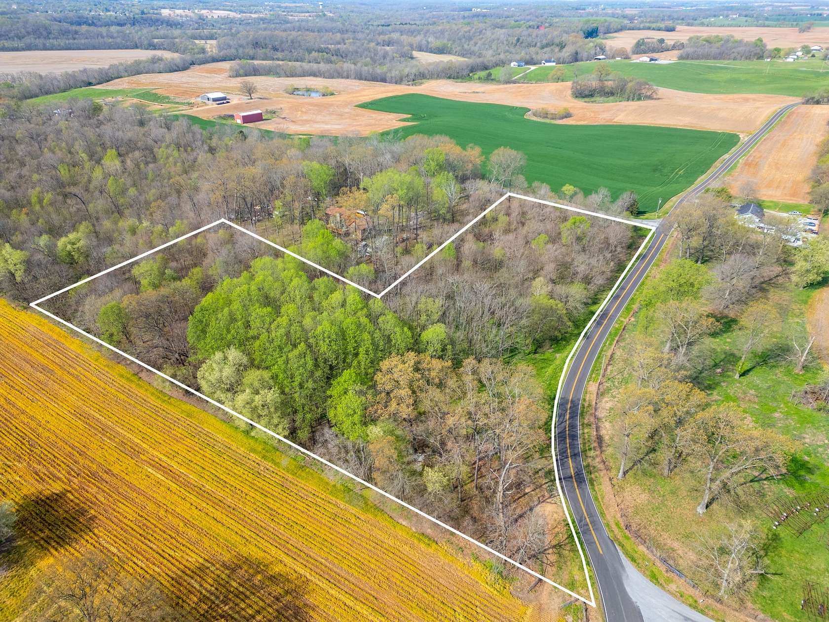 6.6 Acres of Residential Land for Sale in Adams, Tennessee